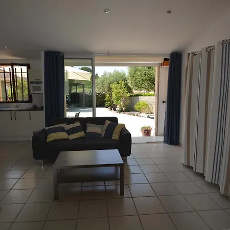 Studio Au Coeur D'un Jardin Reposant Holiday home Saint-Thibery
