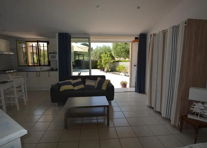 Au Coeur D'un Jardin Reposant Ferienhaus Saint-Thibéry